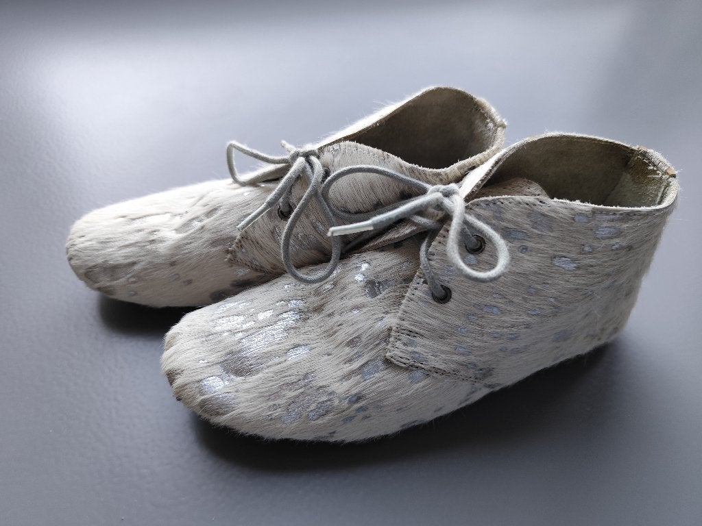 Grappige Maruti harige winter schoenen - maat 34, Gebruikt, Meisje, Ophalen of Verzenden, Schoenen