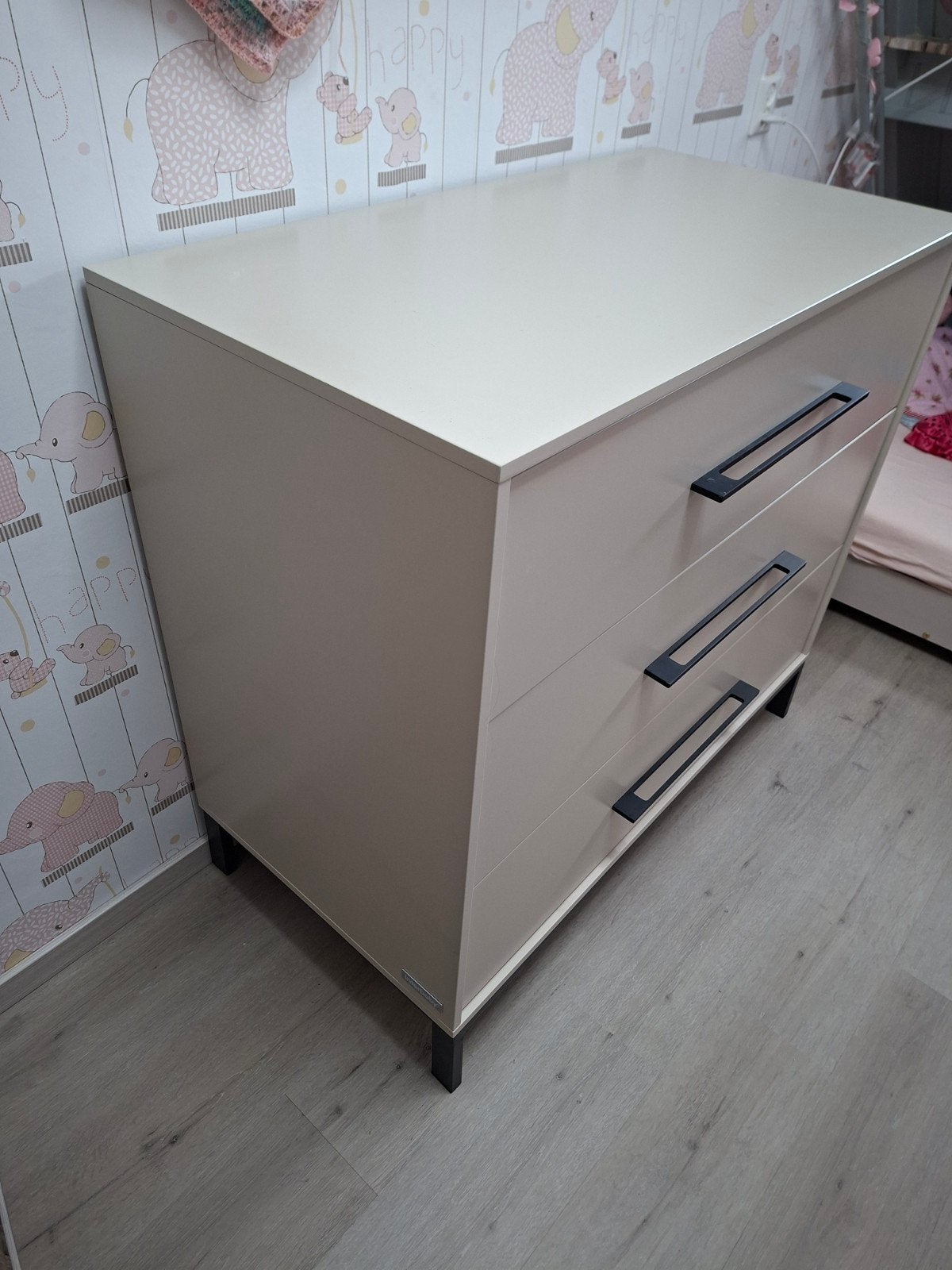 Commode met 3 laden - Zo goed als nieuw, Overige materialen, 100 tot 150 cm, Ophalen of Verzenden, Zo goed als nieuw