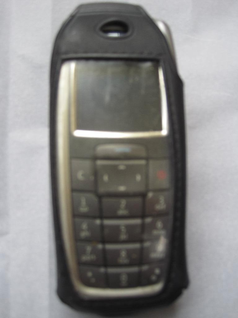 Nokia 3650 met lederen hoes, Telecommunicatie, Gebruikt, Overige modellen, Verzenden, Zwart