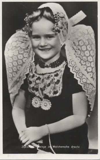 Zeeland Walcheren meisje in klederdracht, Verzenden, 1940 tot 1960, Gelopen, Zeeland