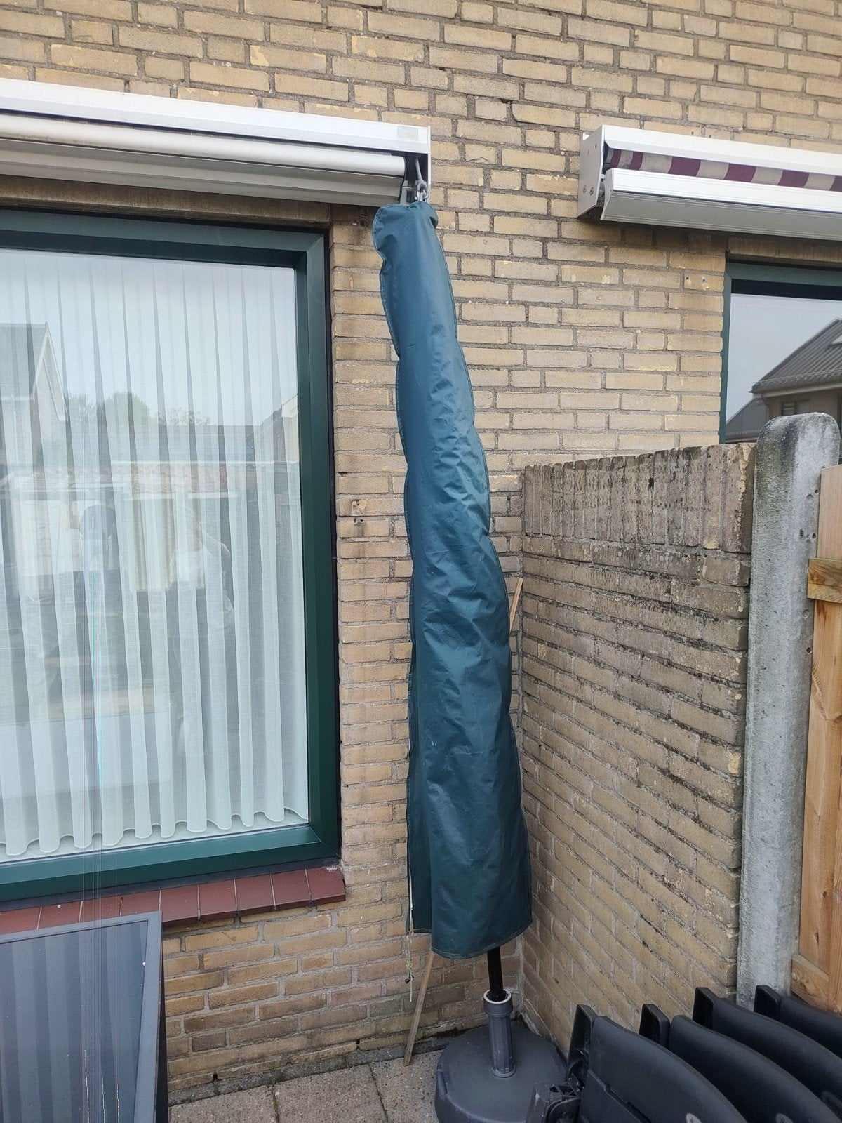 Parasol met hoes en voet - Gebruikt, Tuin en Terras, Ophalen, 2 tot 3 meter, Stokparasol, Verstelbaar