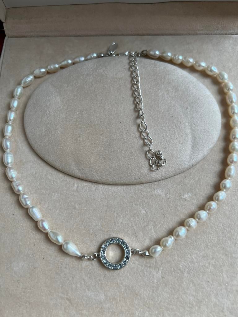 LBVYR ZOETWATER PARELKETTING PAREL KETTING + KRISTAL HANGER, Met kristal, Overige materialen, Wit, Ophalen of Verzenden