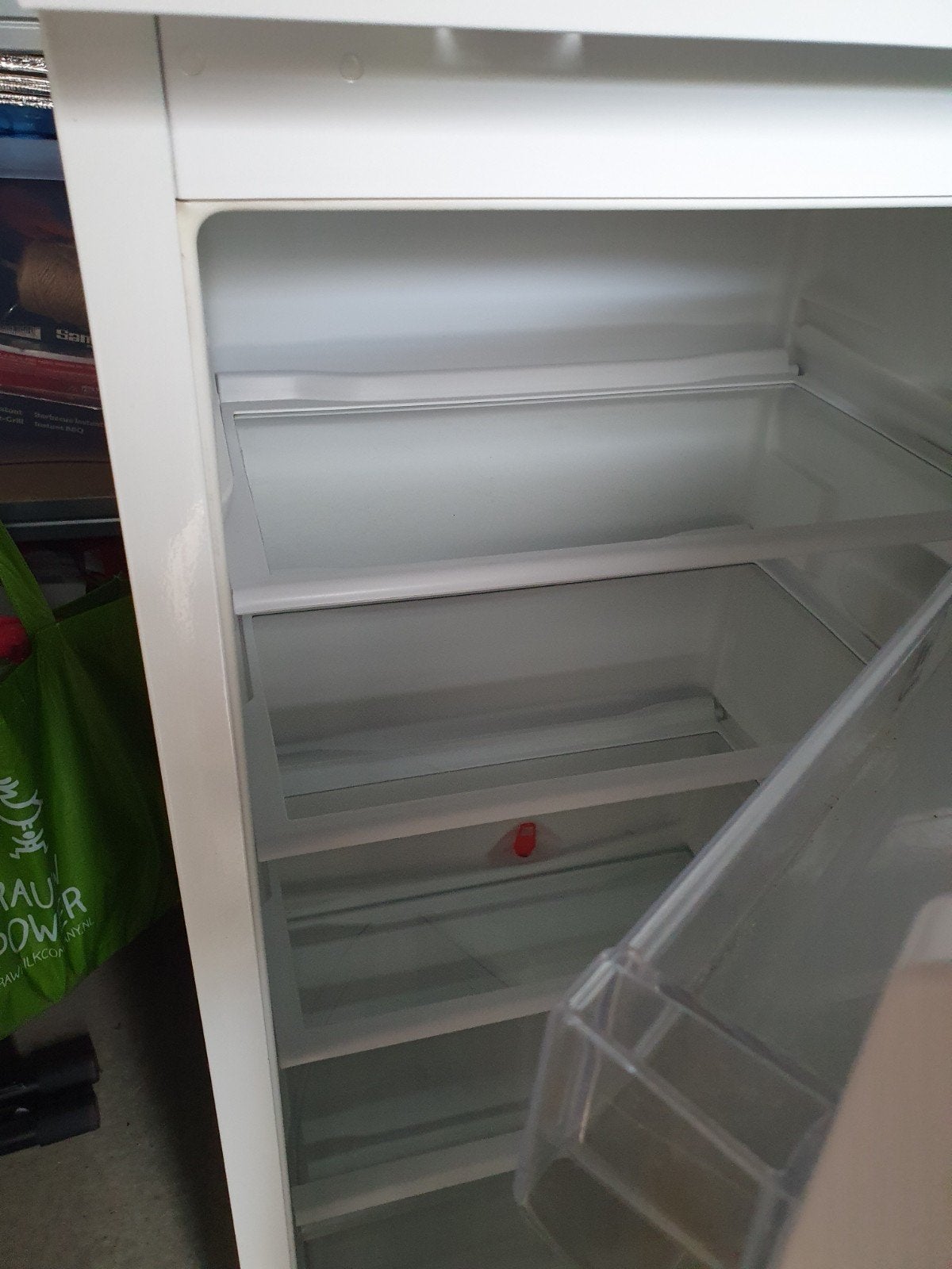 Compacte Koelkast - Ideaal voor Kleine Ruimtes, Zonder vriesvak, 75 tot 100 liter, Zo goed als nieuw, 45 tot 60 cm