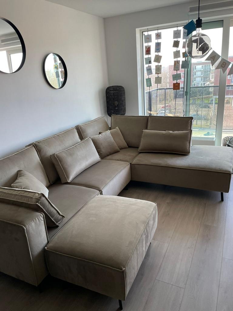 Beige/taupe velvet bank, Ophalen, Zo goed als nieuw