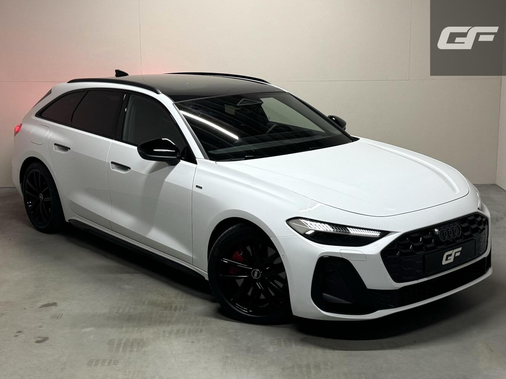 Audi A5 Avant 2.0 e-hybrid Quattro S-Line Pano 360 RS-Seat, Automaat, Dealer onderhouden, Gebruikt, Zwart