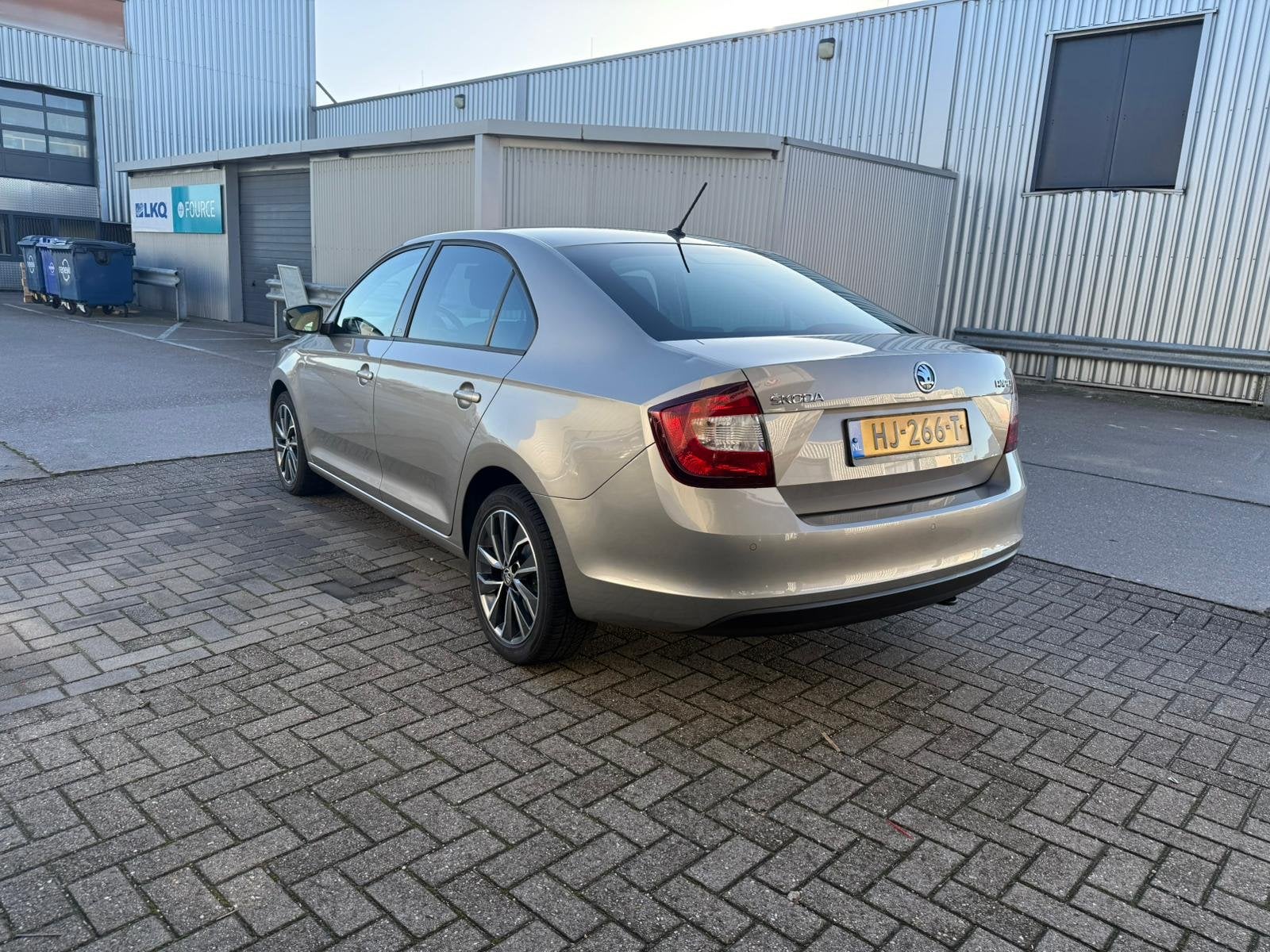 Skoda Rapid 1.2 TSI Greentech Edition (bj 2015, automaat), Stof, Gebruikt, Euro 6, 4 cilinders