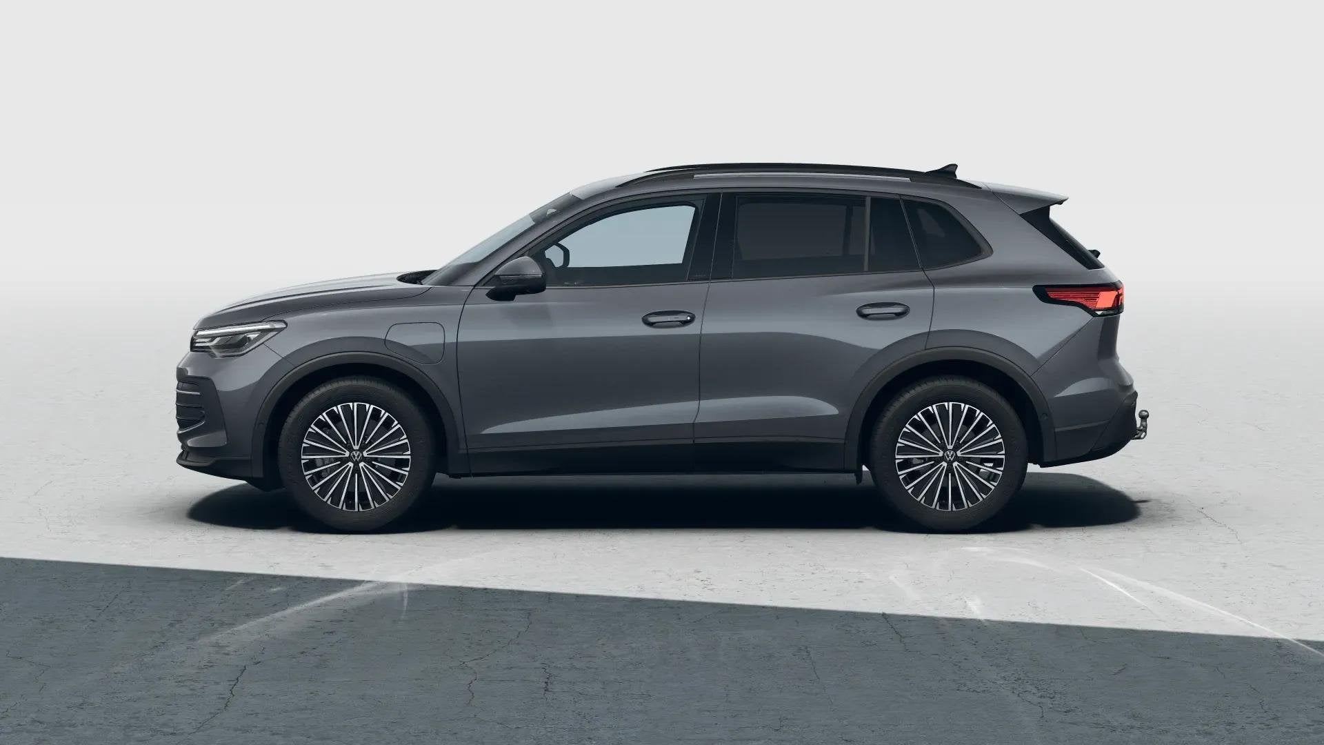 Volkswagen Tiguan 1.5 eHybrid 204pk Limited Edition | Trekha, Auto's, Volkswagen, 12 maanden, Stof, 1498 cc, 150 min
