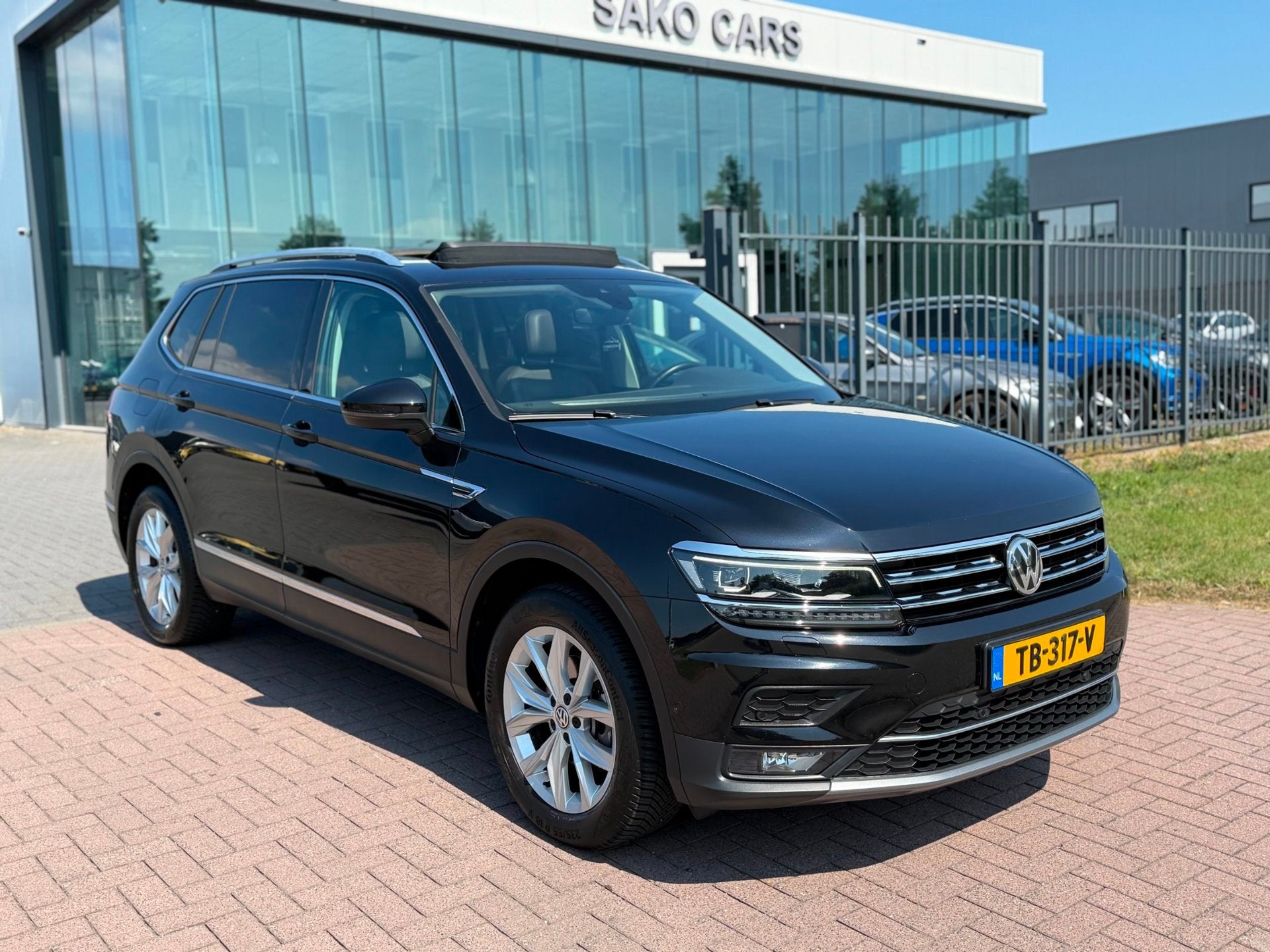Foto 3 van Volkswagen Tiguan Allspace 1.4 TSI Highline Allspace 2018 NA