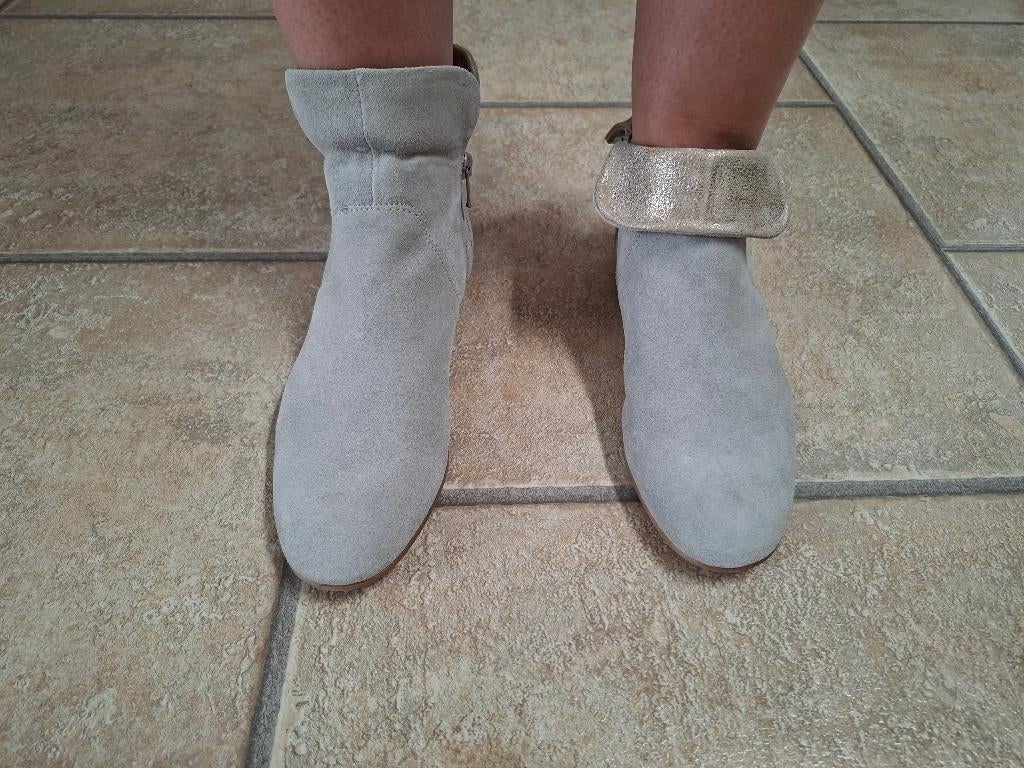 Nieuwe Carmens freeflex laarsjes grijs beige maat 38, Nieuw, Ophalen of Verzenden, Regenlaarzen, Carmens