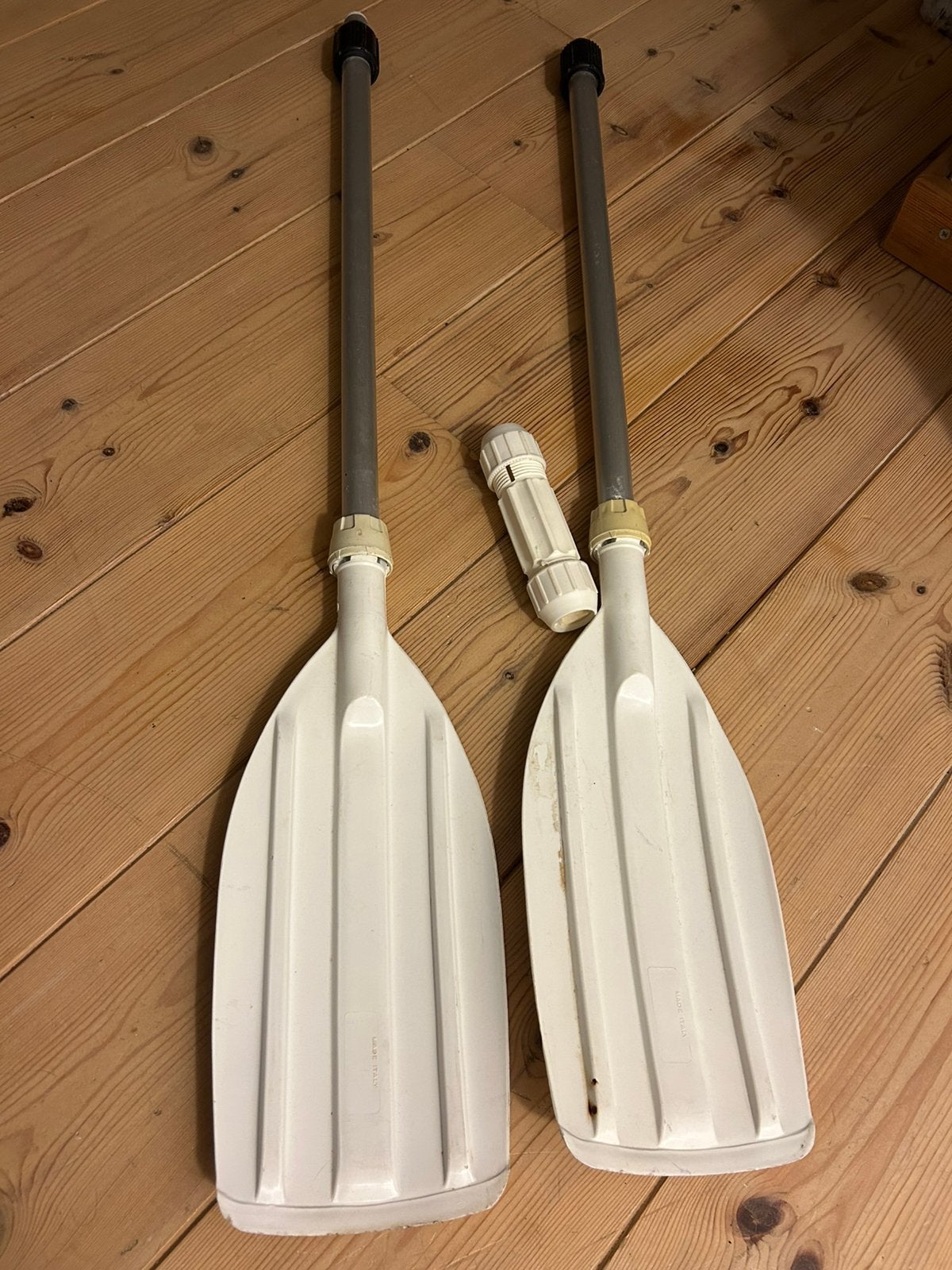 2 peddels, aan elkaar vast te maken tot 1, Watersport en Boten, Peddels, Ophalen, Gebruikt, Dubbelbladige peddel