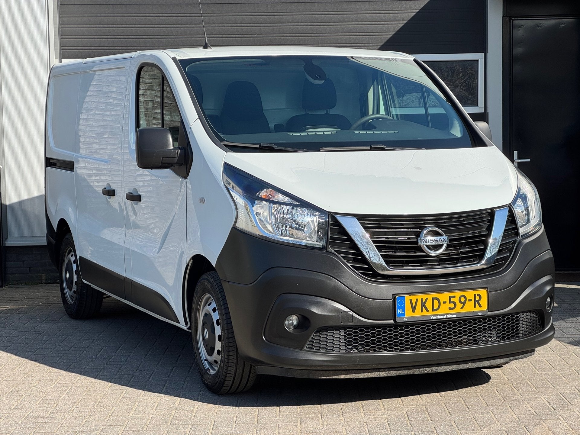 Nissan NV300 2.0 dCi 120 L1H1 Acenta Airco, Cruise, NAP, Auto's, Bestelauto's, Voorwielaandrijving, 1706 kg, Gebruikt, Euro 6