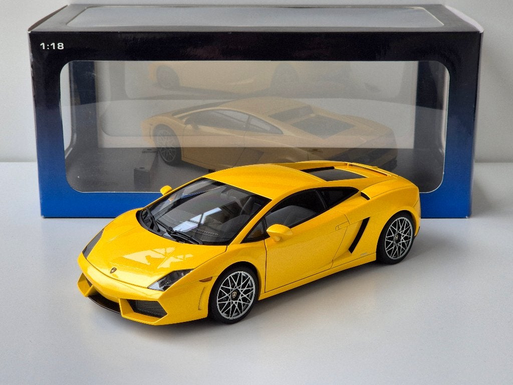 1:18 AUTOart Lamborghini LP560-4 Giallo 2008 Cordelia Wheels, Ophalen of Verzenden, Zo goed als nieuw, Auto, Autoart