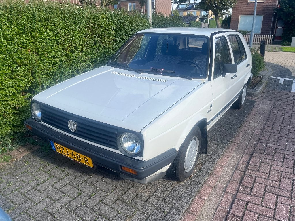VW Golf MK2 automaat 1986 – 86km - opknapper niet rijdend, Automaat, Stof, 74 pk, Wit