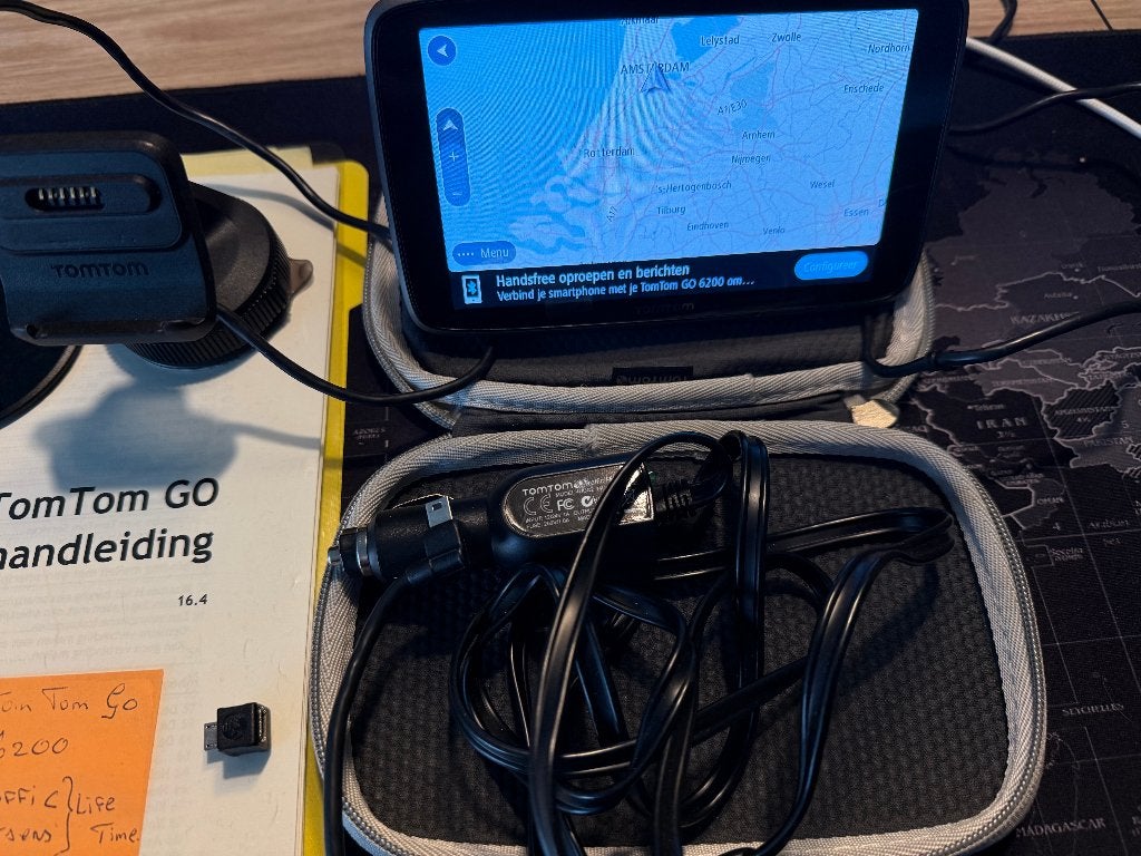 Prima Routeplanner TomTom 6200 Lifetime Updates en Flitsers, Auto diversen, Autonavigatie, Gebruikt, Ophalen of Verzenden