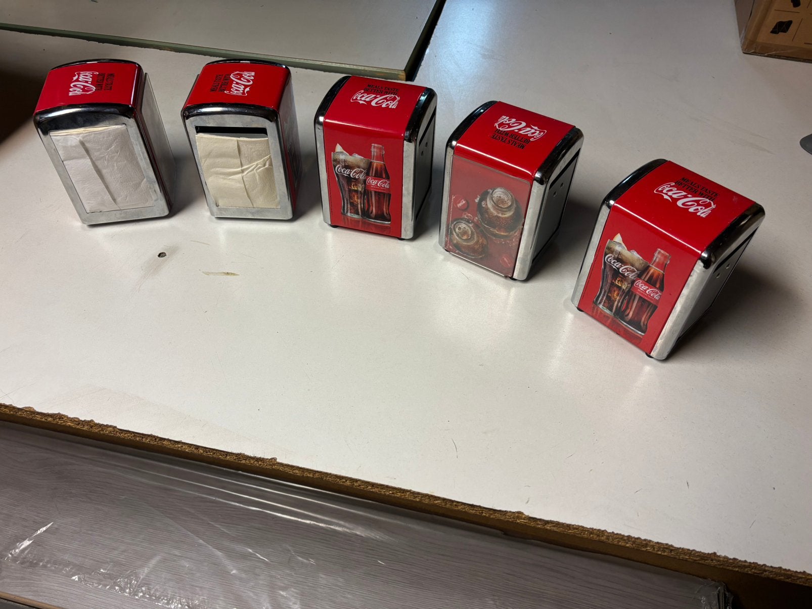 Coca cola servet houders, Ophalen, Zo goed als nieuw, Gebruiksvoorwerp