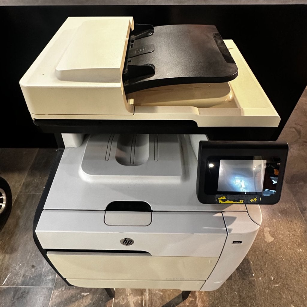 HP LaserJet Pro 300 Color MFP M375NW Printer - Garantie, HP, Zo goed als nieuw, Support@hp.com, 1501 Page Mill Road
Palo Alto, CA 94304
USA