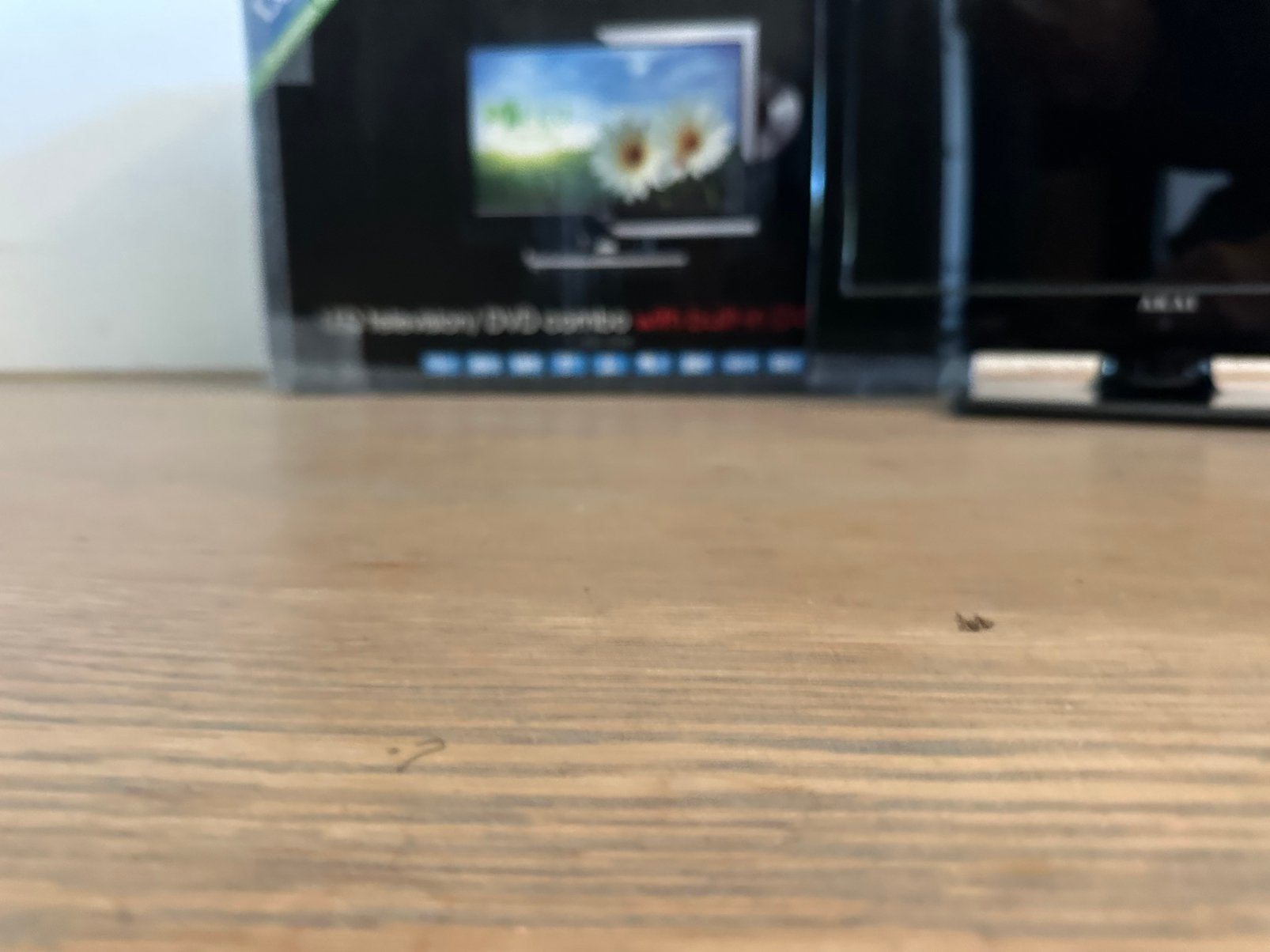 Akai 16 inch LED TV 12v en 230V, Ophalen of Verzenden, Gebruikt