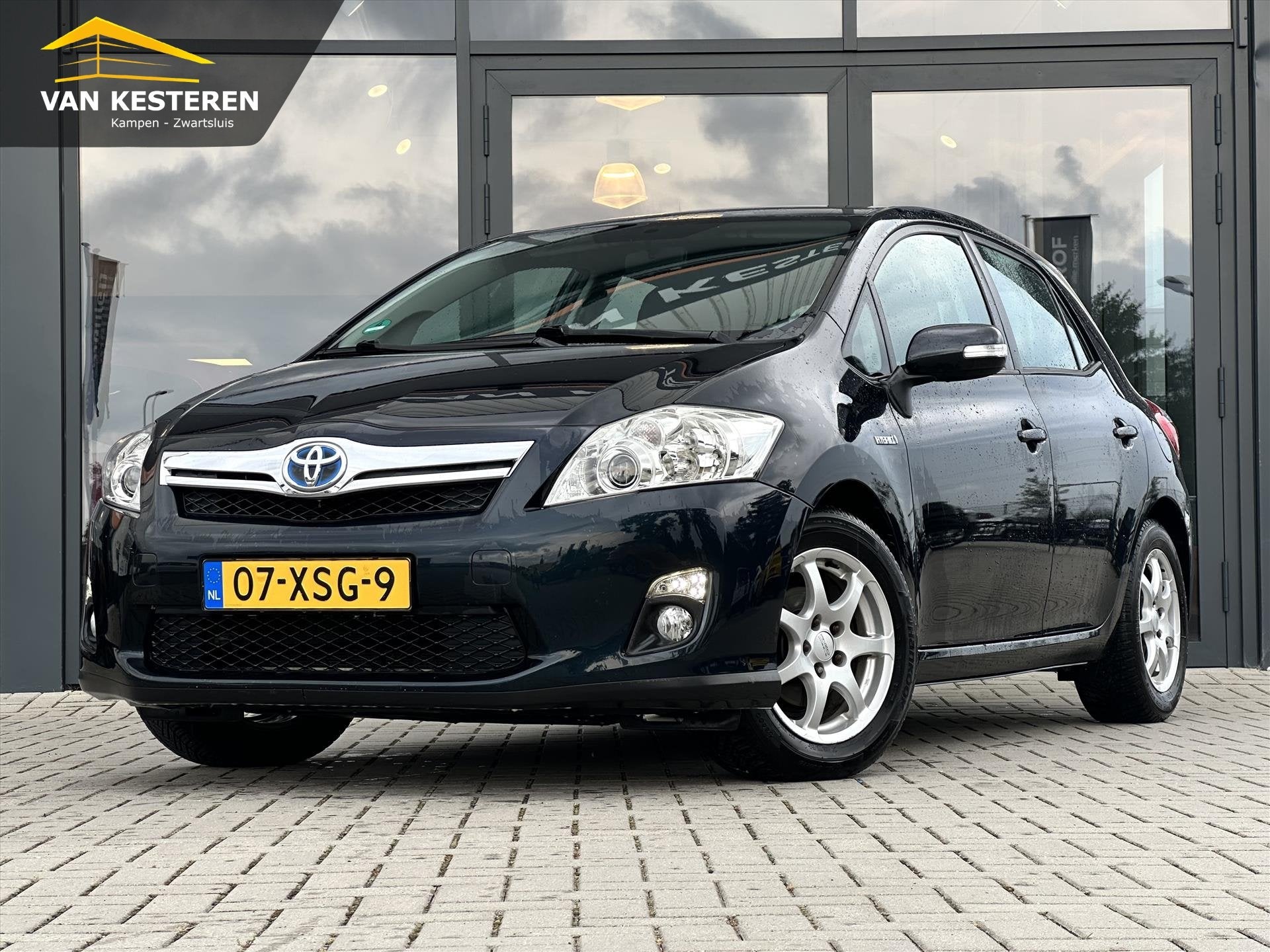 Toyota Auris 1.8 HYBRID 100KW Business | Afn. Trekh. | Cam.