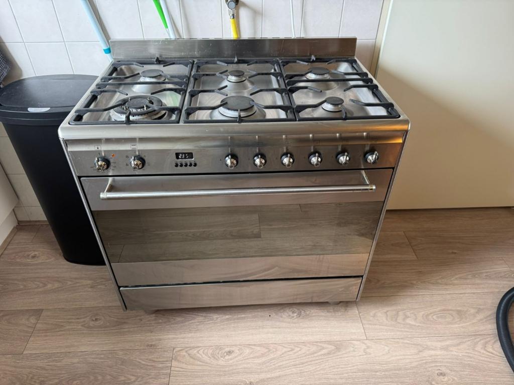 6 pits gasfornuis met oven - lees advertentie, Witgoed en Apparatuur, Fornuizen, Ophalen, Gebruikt, Hete lucht, 60 cm of meer