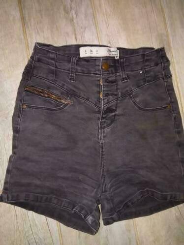 Korte Spijkerbroek, Kleding | Dames, Spijkerbroeken en Jeans, Ophalen of Verzenden, Nieuw, Grijs, W27 (confectie 34) of kleiner