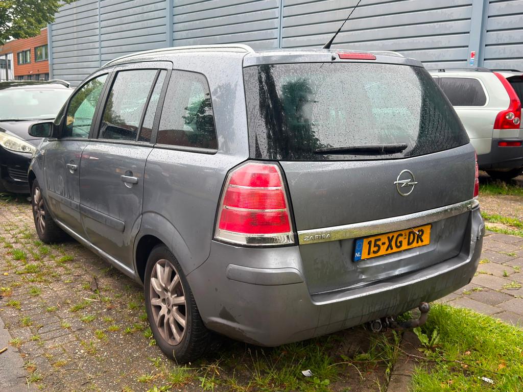 Opel Zafira 1.8 Cosmo 7-PERSOONS | INRUILKOOPJE | HANDEL/EXP, Gebruikt, Zwart, 4 cilinders, Origineel Nederlands