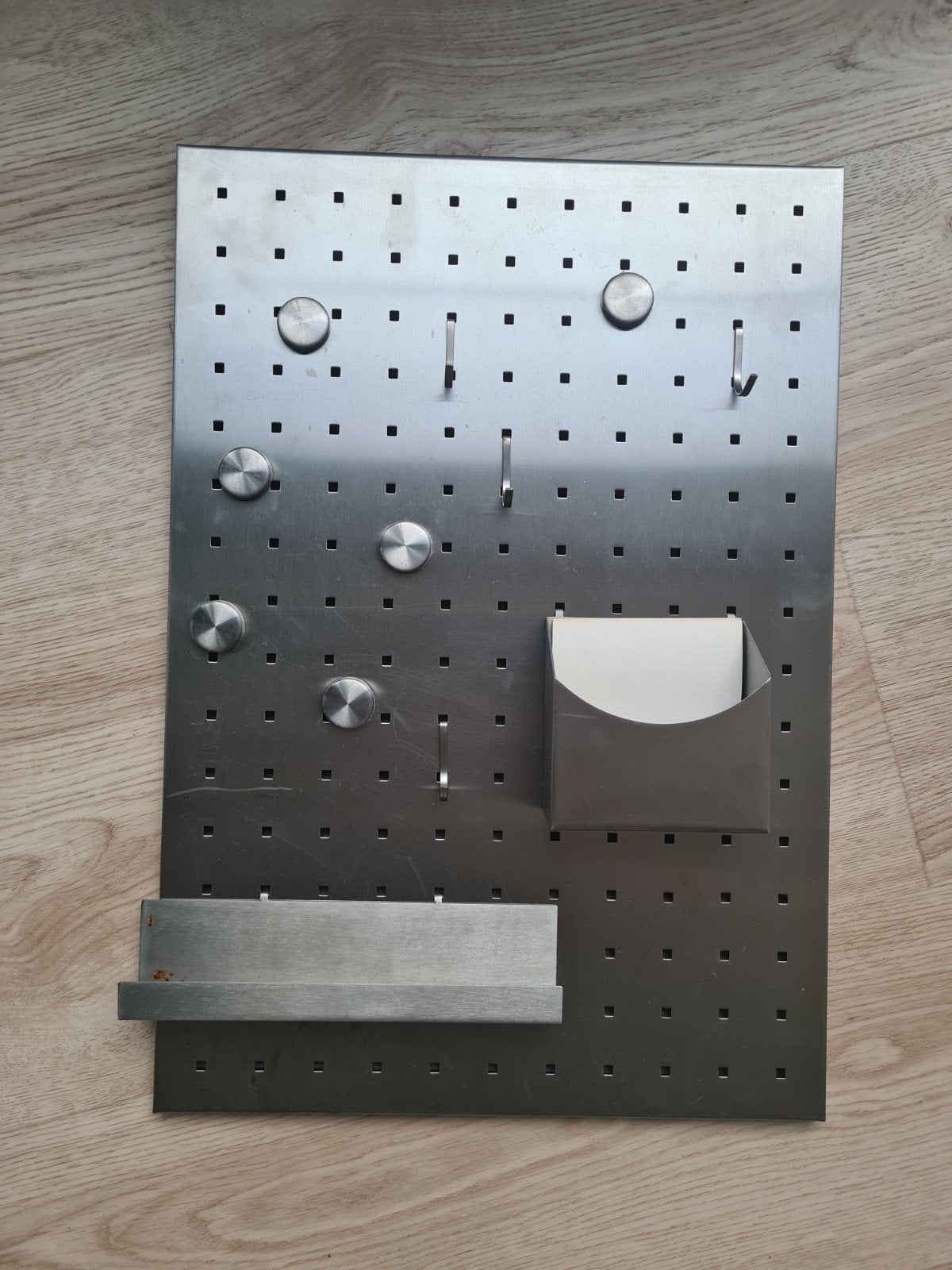 Metalen Sleutel Wandbord met Haken en Opbergvak, Metaal, Gebruikt, Zilver, Ophalen of Verzenden