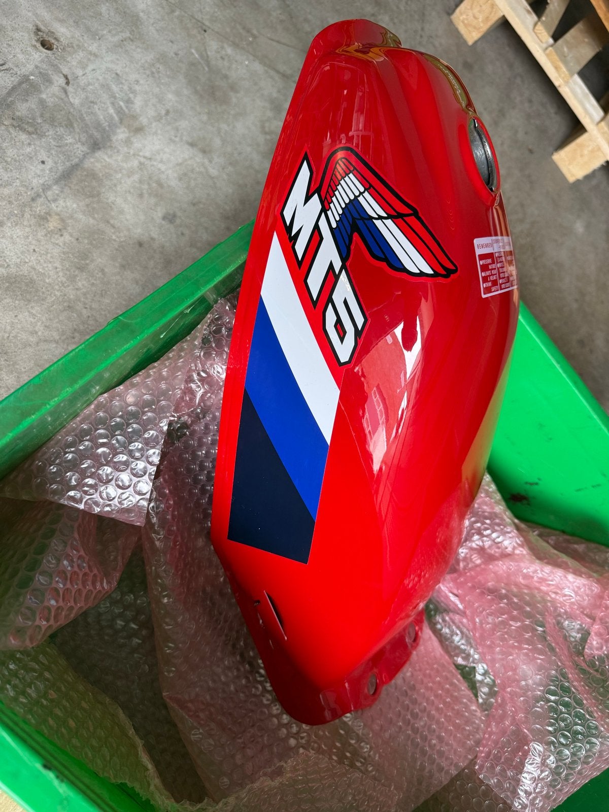 Honda MT5 Benzinetank Rood - Nieuwstaat, Ophalen