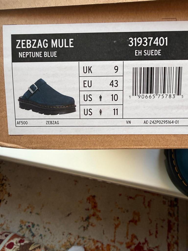 Dr. Martens Zebzag Muiltjes - Neptune Blue, Kleding | Dames, Schoenen, Ophalen of Verzenden, Nieuw, Blauw, Instappers