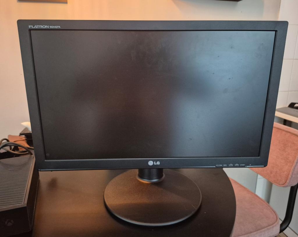 LG monitor FlatRon 24 Inch Full HD, IPS, Full HD, 60 Hz of minder, Ophalen