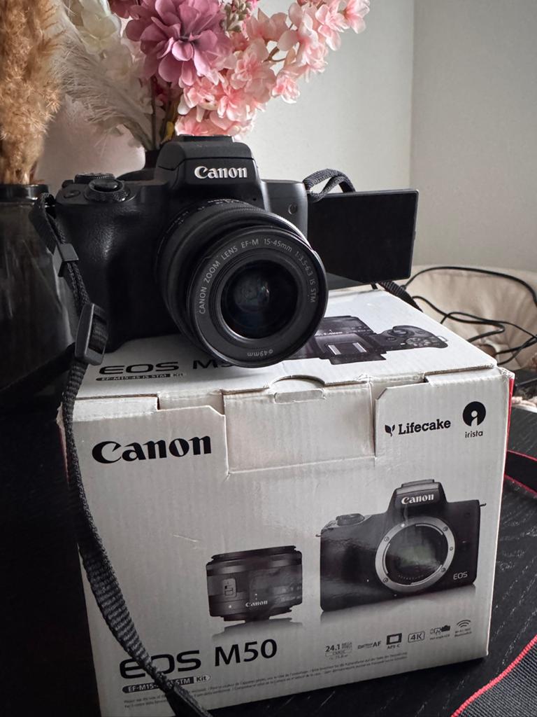 Canon EOS M50 + EF-M 15-45mm IS STM - Zo goed als nieuw, Ophalen, Zo goed als nieuw, Canon, Minder dan 4 keer