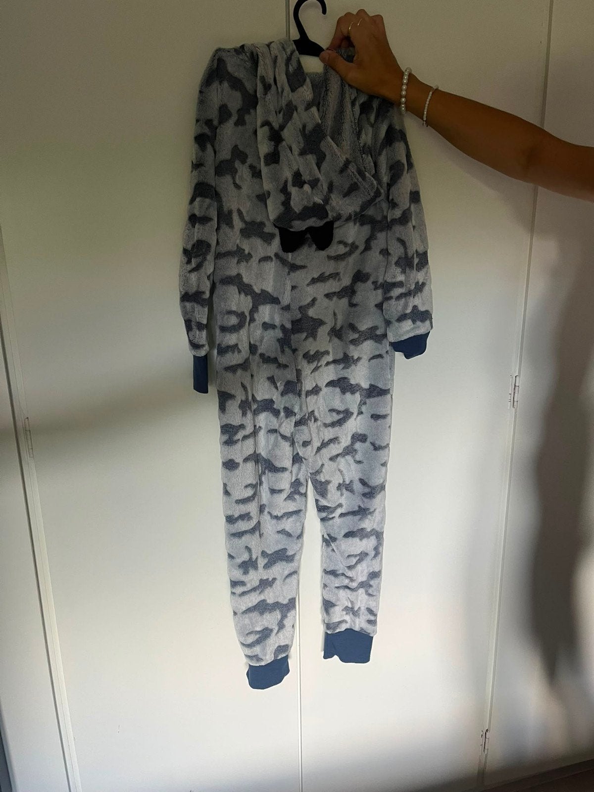 Lekkere warme onesie pyjama 134/140, Ophalen of Verzenden, Gebruikt, Maat 134