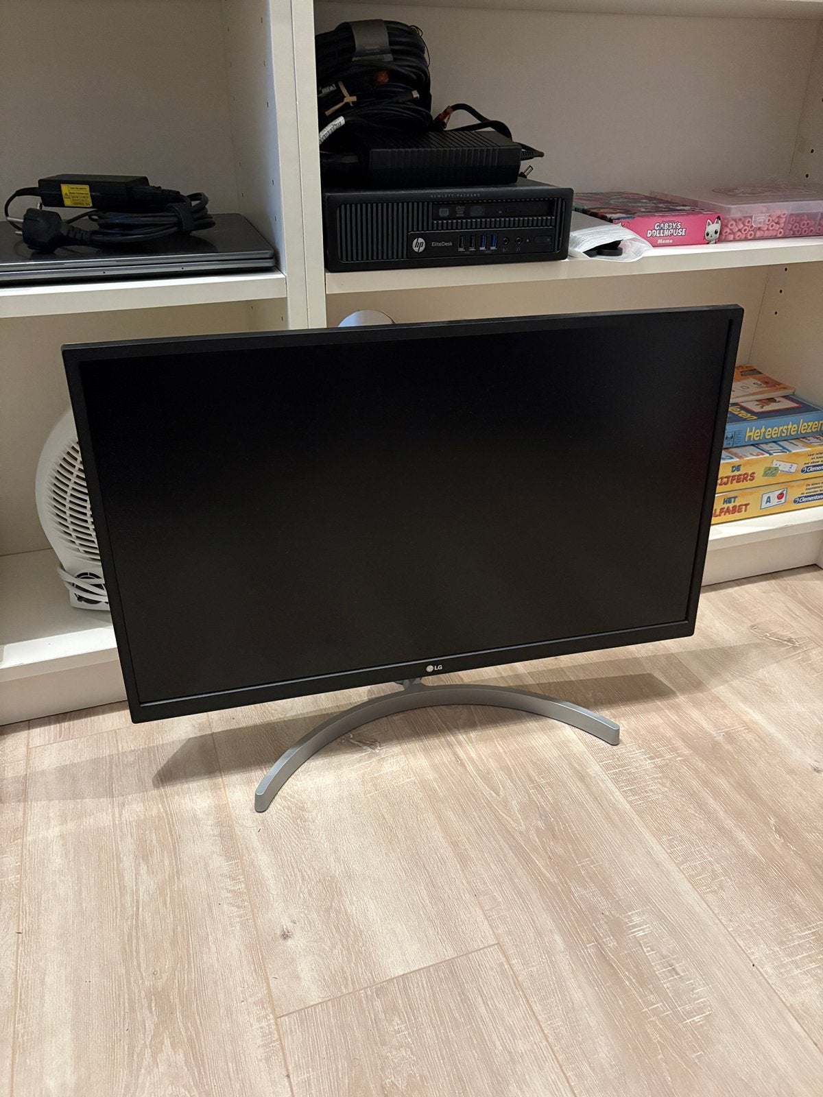 LG Beeldscherm 27 inch, Ophalen, HDMI, 5 ms of meer, 60 Hz of minder