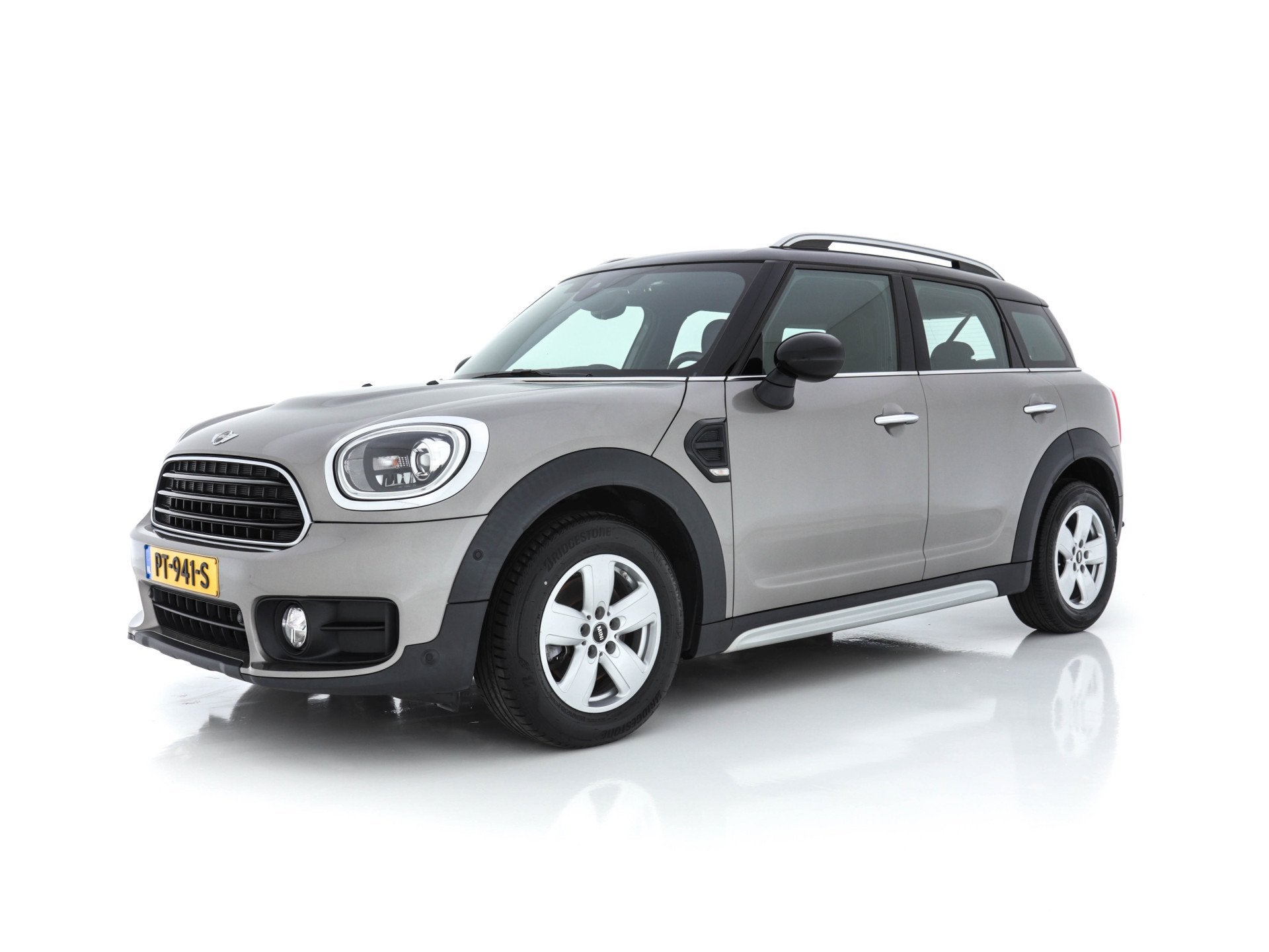 MINI Countryman Mini 1.5 Cooper JCW-Pack (INCL-BTW) *NAVI-FU, Voorwielaandrijving, Gebruikt, Countryman, 715 kg