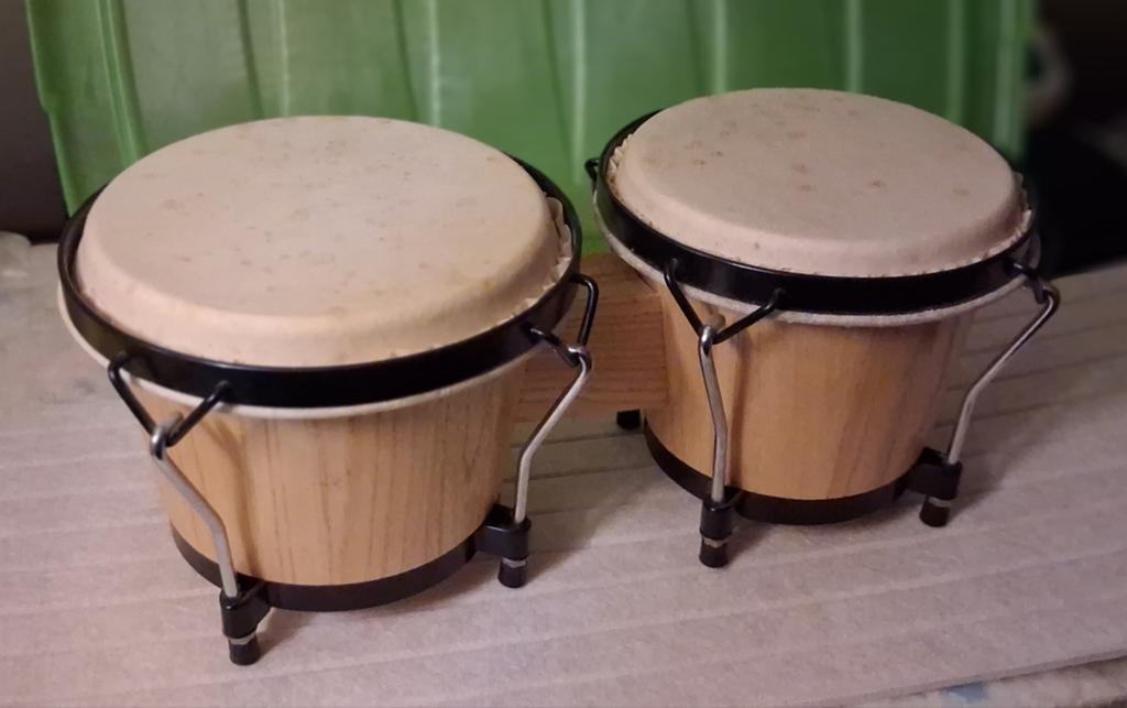Bongo's met lesboekje, Muziek en Instrumenten, Ophalen of Verzenden, Gebruikt, Trommel