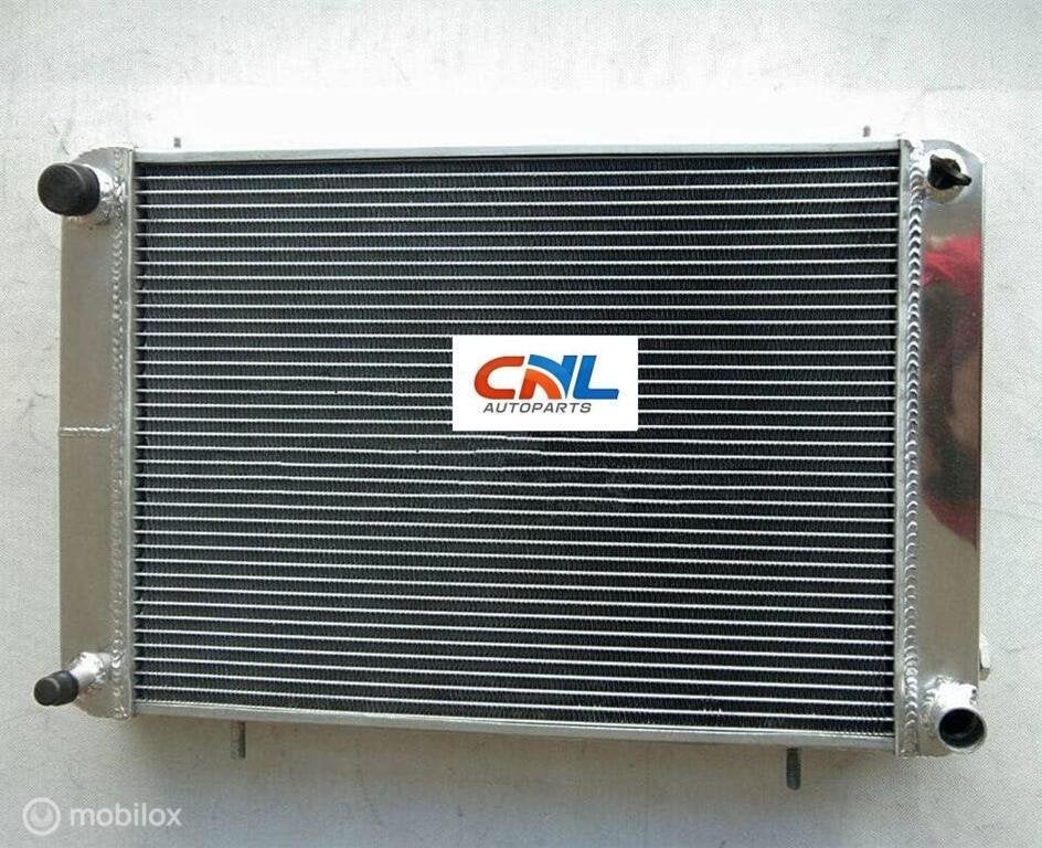 Radiateur 1975–1979 Triumph TR7 TR 7 2.0L Manual  MT 76 77, Auto-onderdelen, Nieuw, Ophalen of Verzenden
