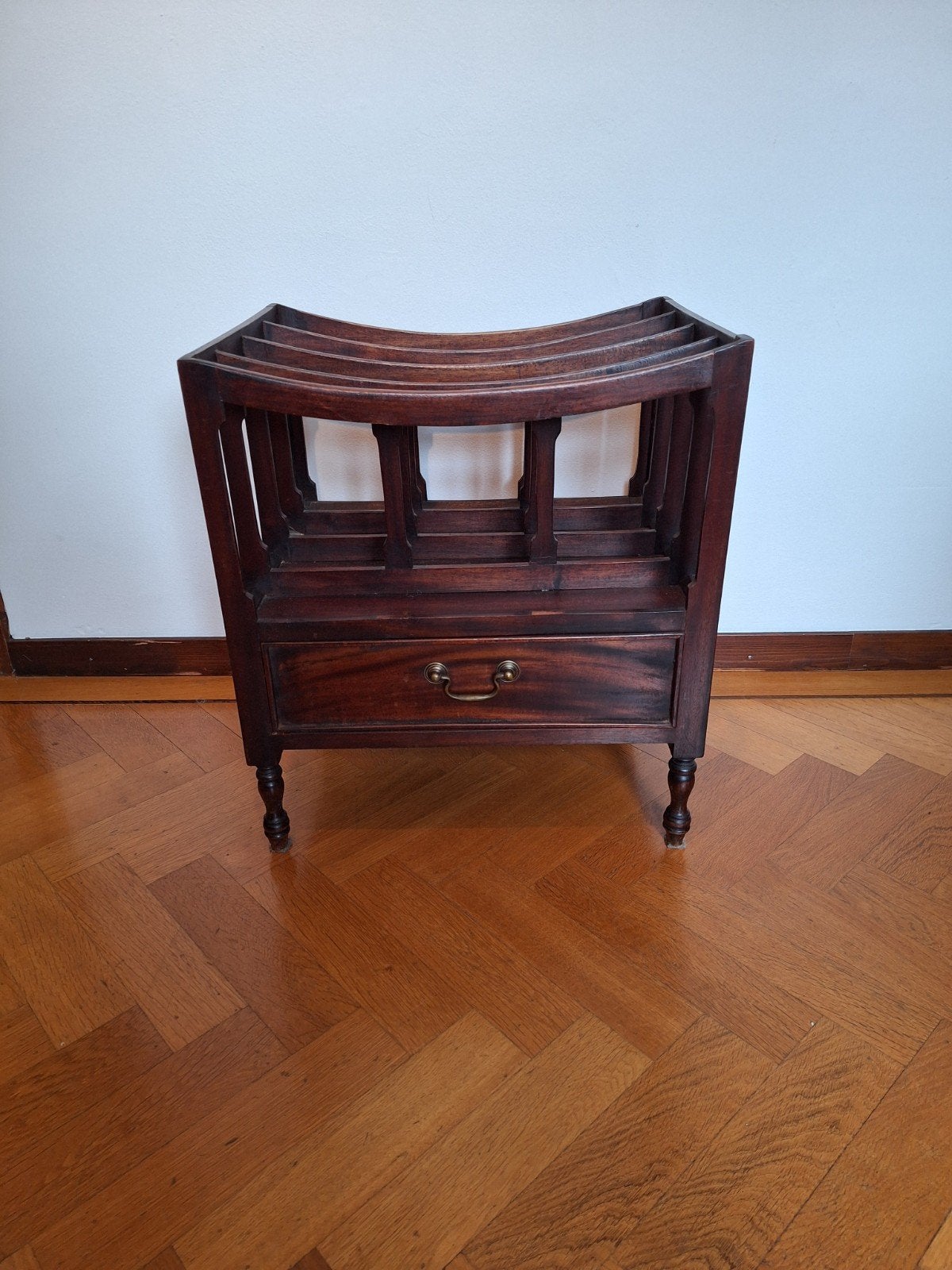 Houten kranten- of tijdschriftenhouder met lade, Ophalen, Gebruikt, Lectuurbak, Klassiek