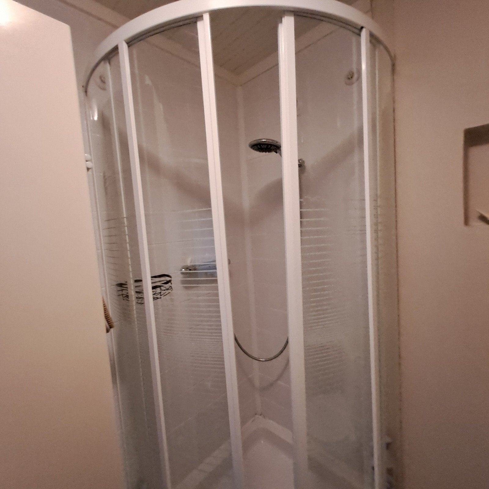 Douche deuren, Ophalen