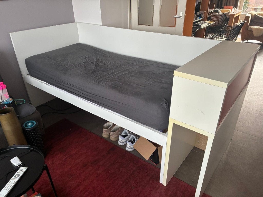 Gratis Odda bed met kastje 90 x 200, Ophalen, Gebruikt, 90 cm, Eenpersoons