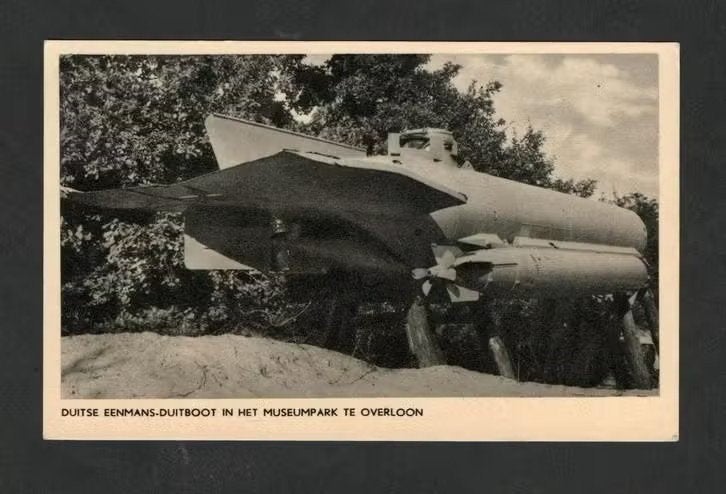 Overloon Duitse Eenmansduikboot Onderzeeër., Ophalen of Verzenden, 1940 tot 1960, Ongelopen, Limburg