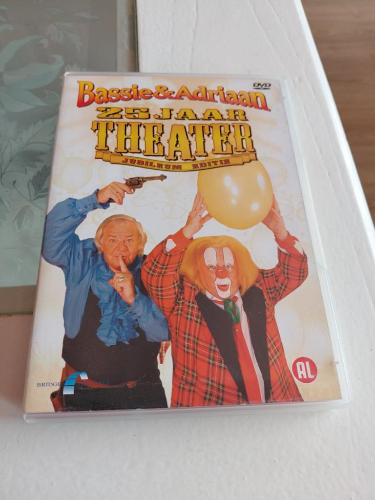 Bassie en Adriaan 25 jaar Theater Jubileum Editie dvd., Gebruikt, Alle leeftijden, Ophalen of Verzenden, Komedie