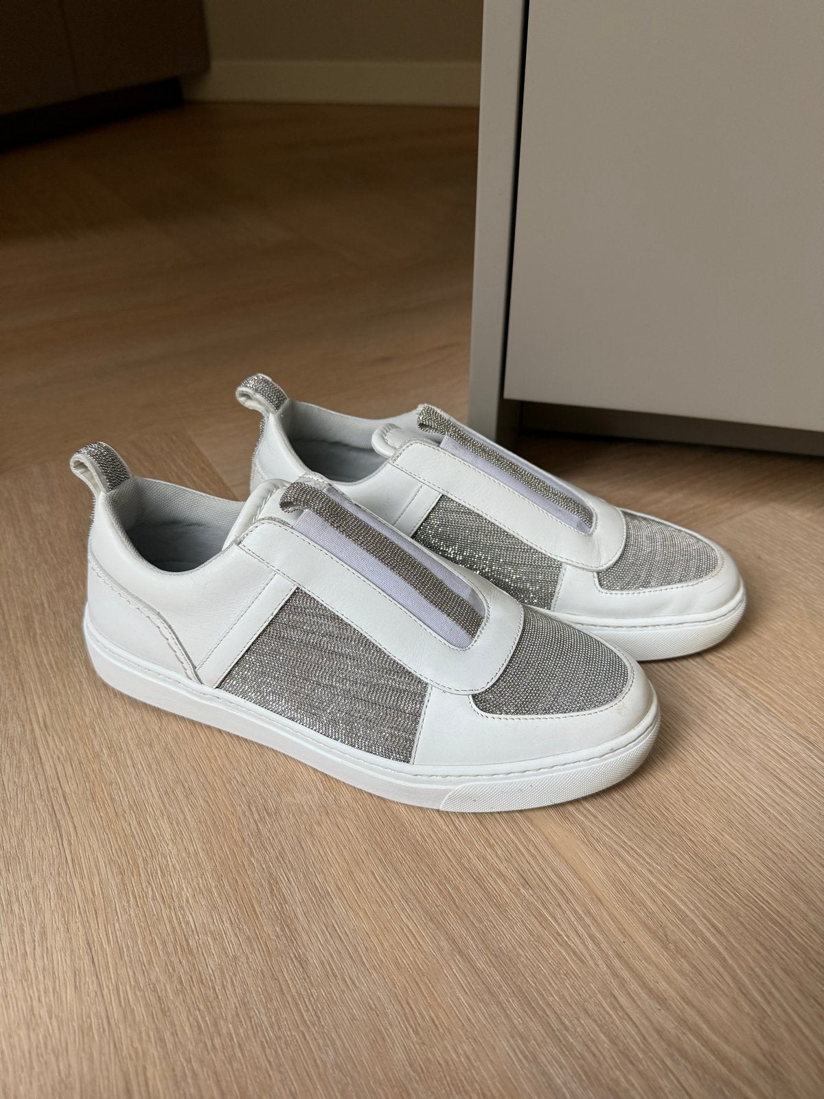 Fabiana Filippi slip-on sneakers wit/zilver glitter - maat 4, Kleding | Dames, Ophalen of Verzenden, Zo goed als nieuw, Wit, Sneakers of Gympen