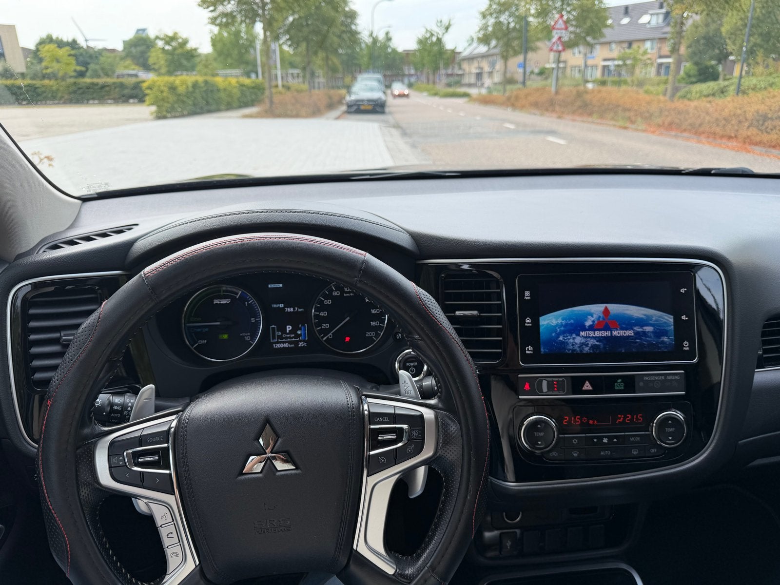 Mitsubishi Outlander 2.4 Dohc Mivec Phev 240pk 4WD Aut 2019, Automaat, Outlander, 4 cilinders, Leder en Stof