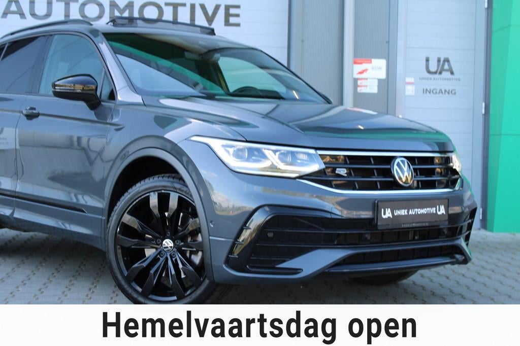 Volkswagen Tiguan 1.4 TSI eHybrid 245PK | R LINE | BLACK STY, Auto's, 1716 kg, Gebruikt, Zwart, 4 cilinders