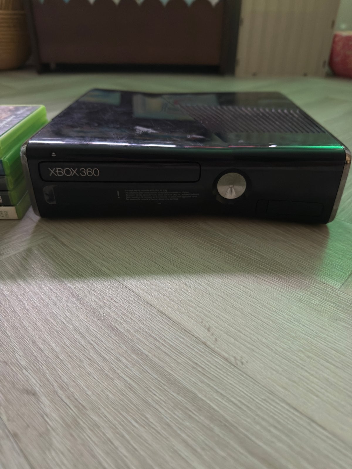Xbox 360 Slim 250GB met 5 games en controller!, Ophalen, Zo goed als nieuw, 250 GB, Met 1 controller