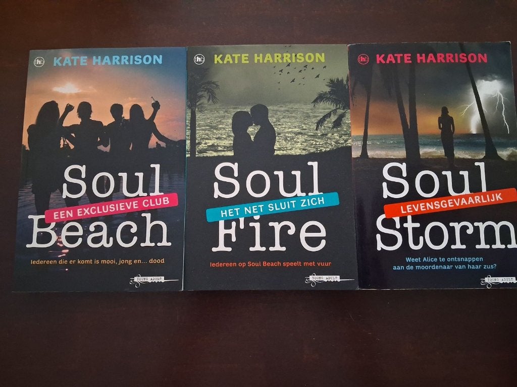 Kate Harrison - soulbeach trilogie setprijs, Ophalen of Verzenden, Zo goed als nieuw