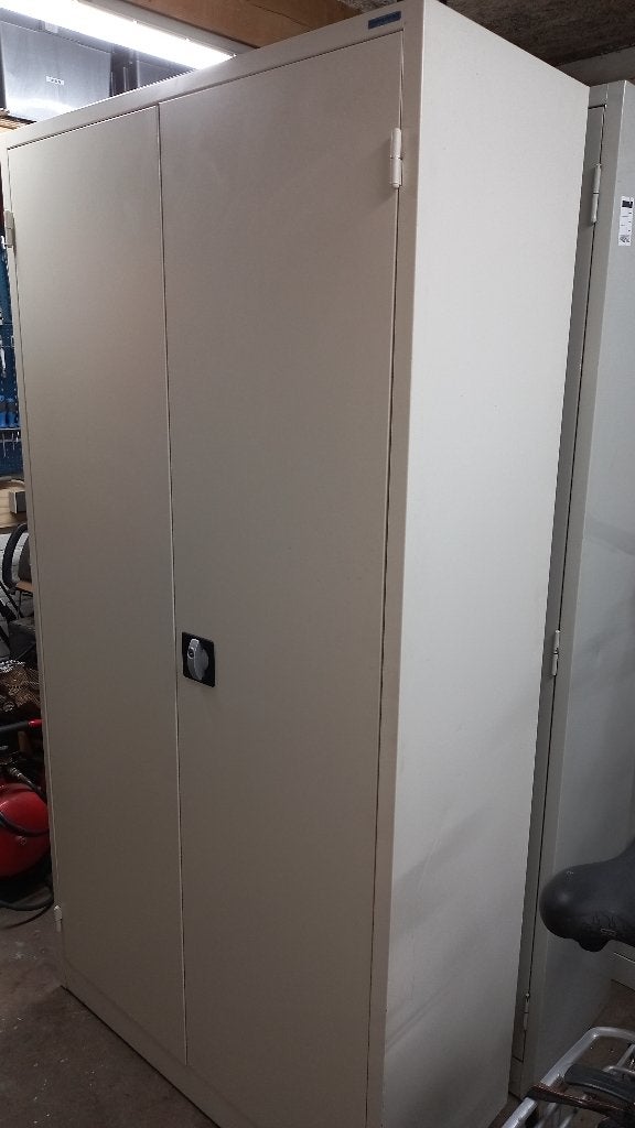 Overtoom stalen draaideurkast, Ophalen, Minder dan 50 cm, Gebruikt, Meerdere deuren