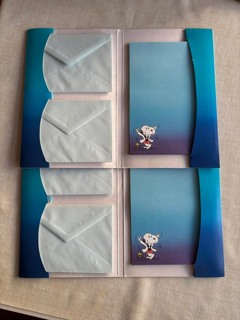 Vintage Hallmark Snoopy briefpapier set, Ophalen of Verzenden, Snoopy, Zo goed als nieuw, Beeldje of Figuurtje