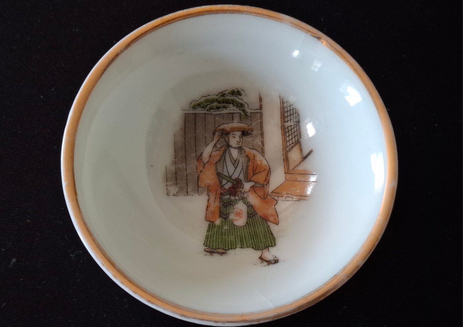 Antiek Japans Sake Kommetje met Samurai Afbeelding, Ophalen of Verzenden