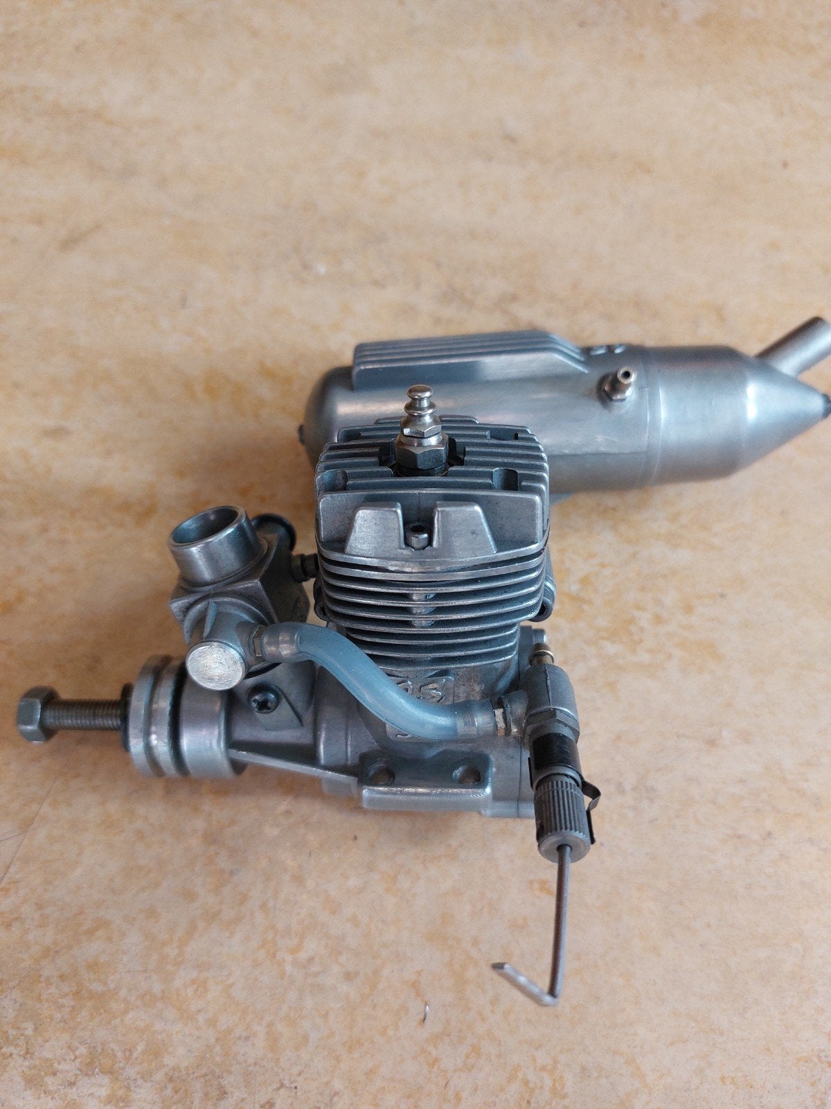 OS Max 32 Nitro Gloeiplugmotor met Uitlaat - 6.5cc, Ophalen of Verzenden, Zo goed als nieuw, Nitro, RTF (Ready to Fly)
