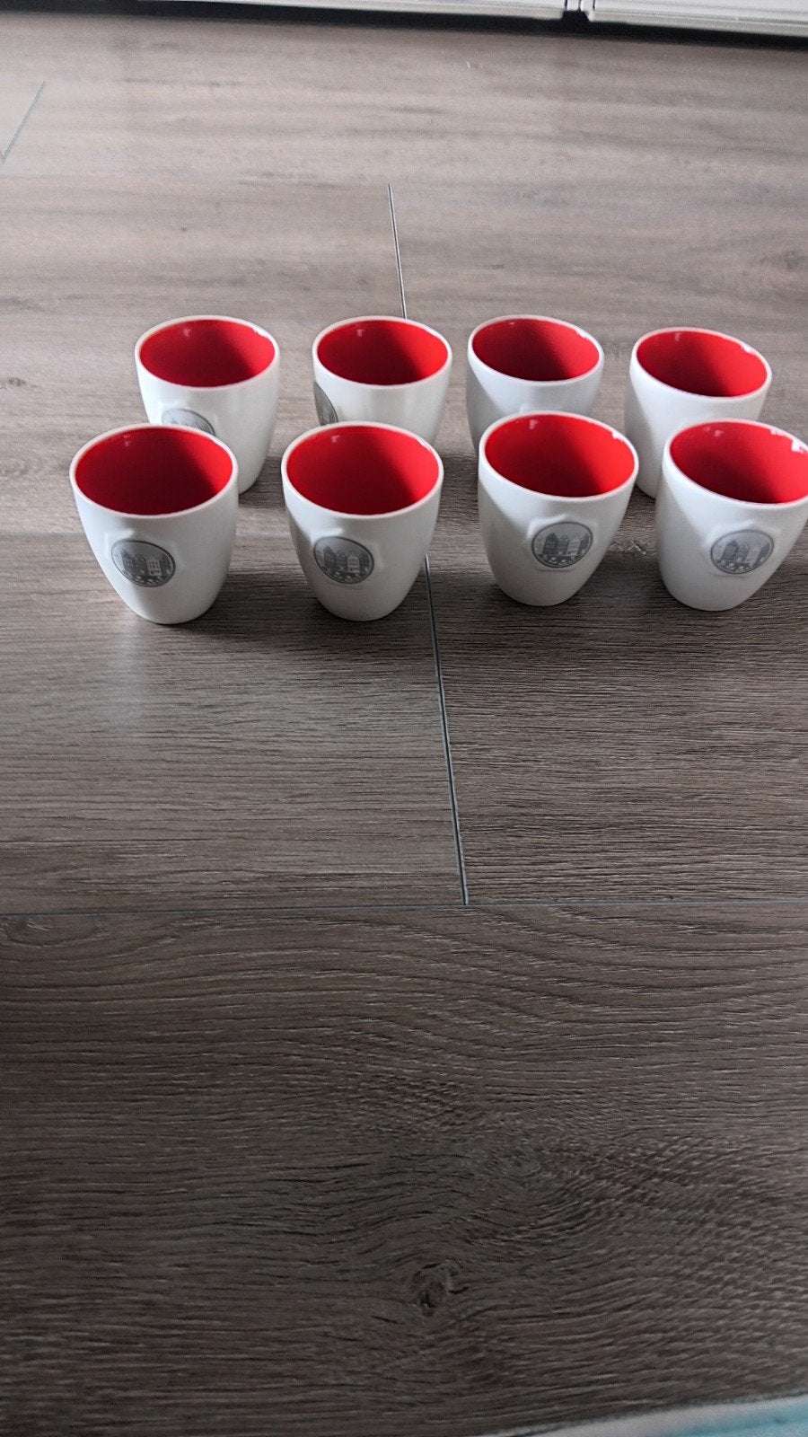8x  postcode loterij servies mokjes rood wit, Huis en Inrichting, Keuken | Servies, Keramiek, Overige typen, Ophalen of Verzenden